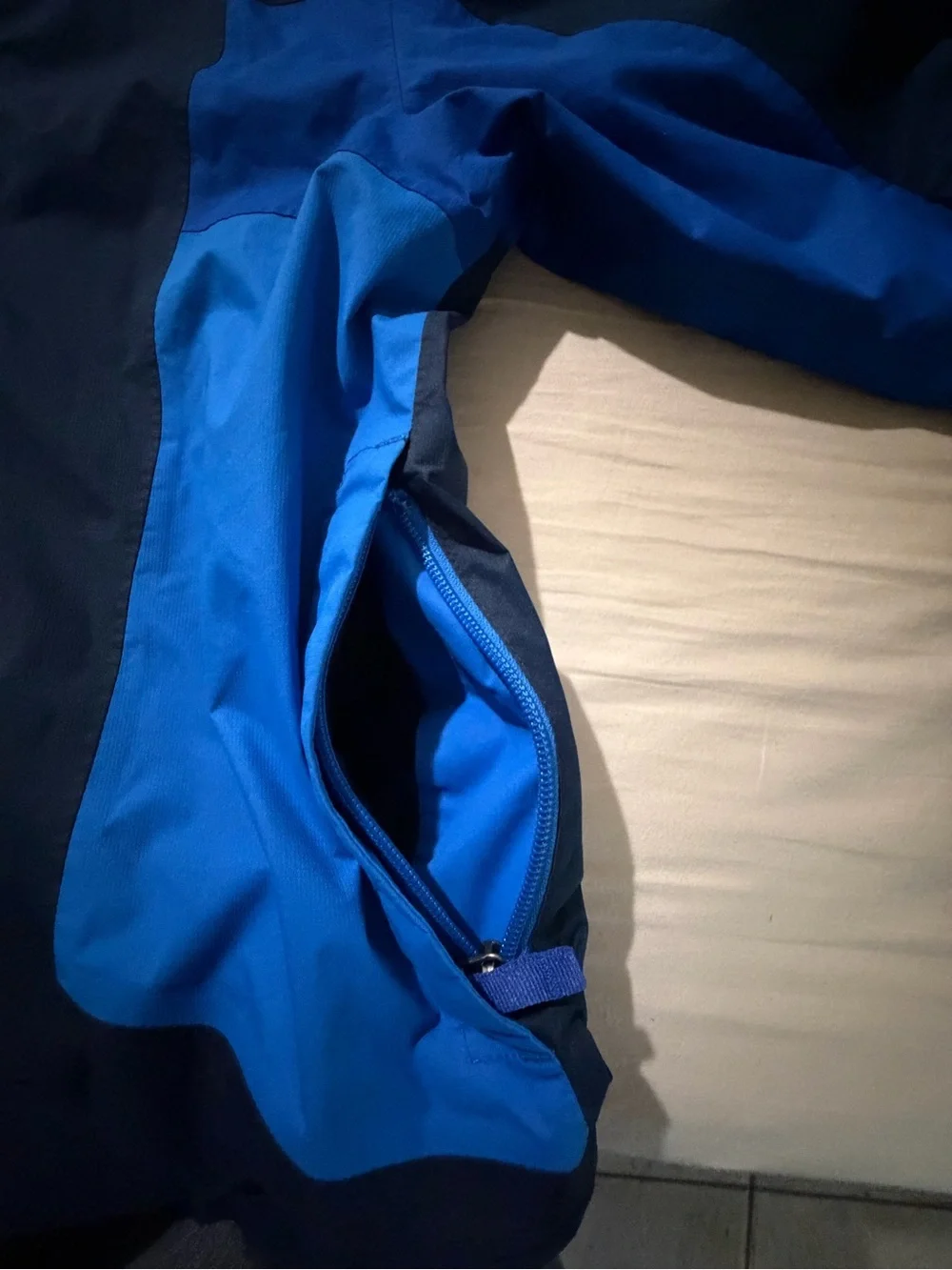 The North Face Axel Triclimate Kids Navy & Royal Blue Hooded Rain Jacket Medium